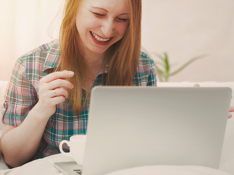 A woman online dating even thought she has reservations.