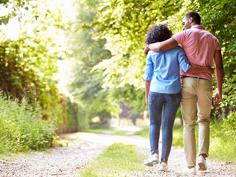 People dating in their 40s.