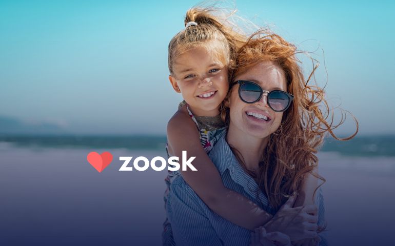 A single mother with her kid. Tips to dating a single mother.